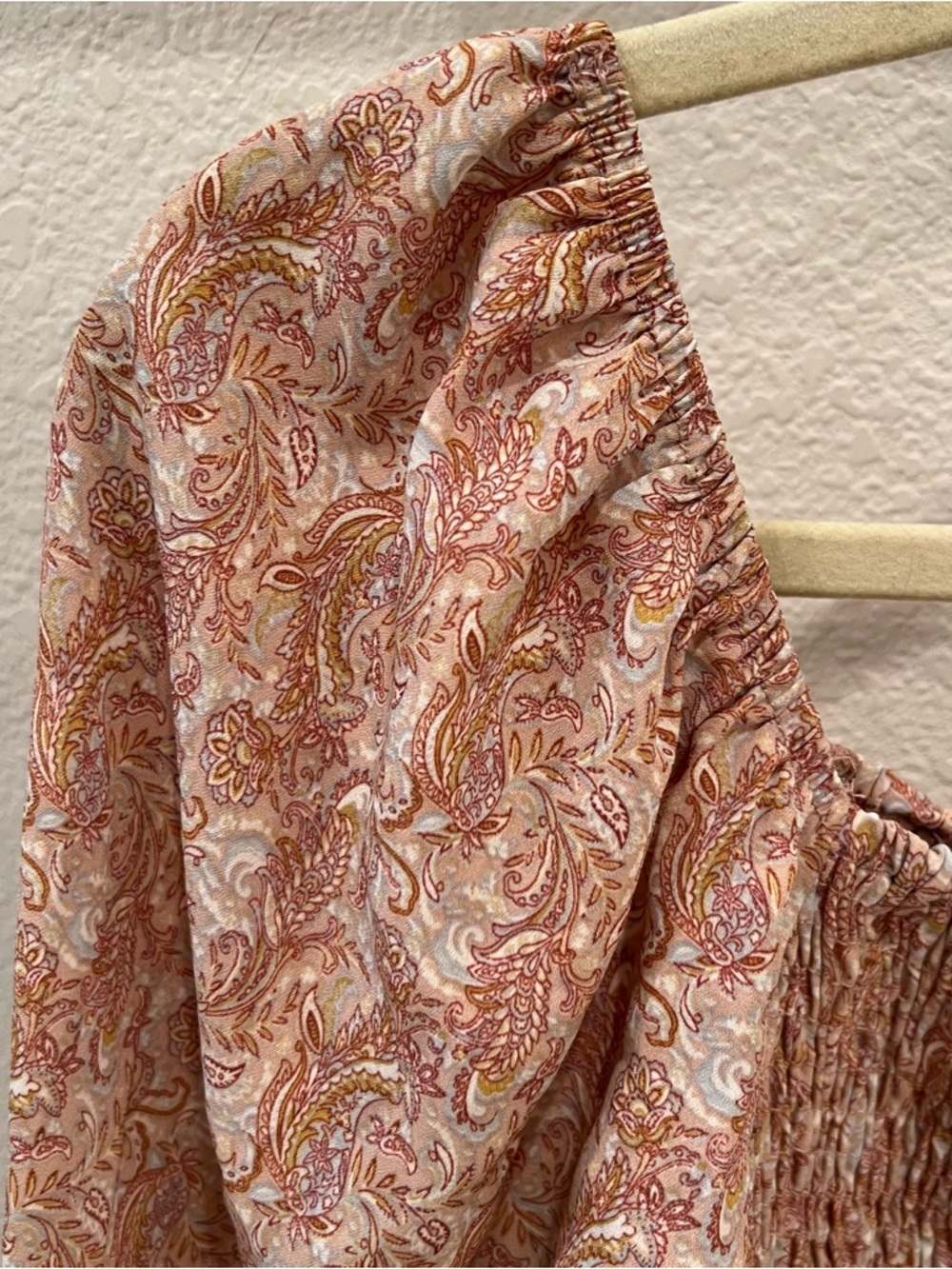 PAPERCRANE Smocked blouse - Picture 2 of 8